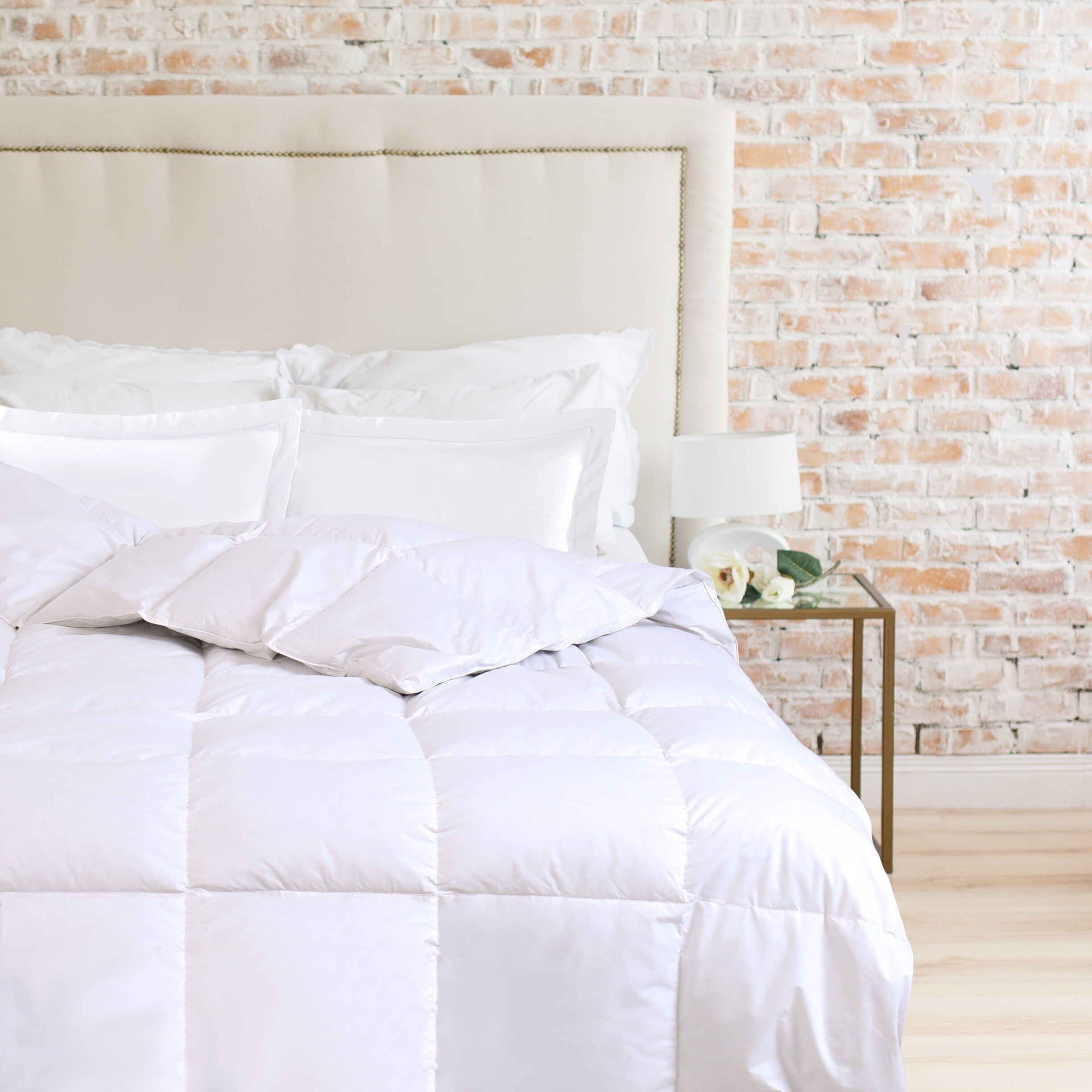 650 fill power down comforter top